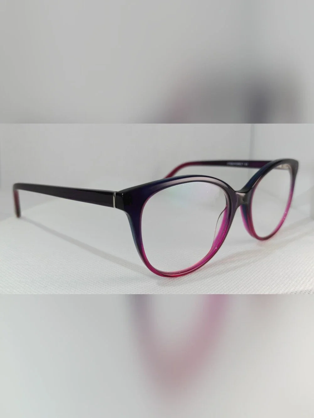 Pursuit. Oval Women's Acetate.